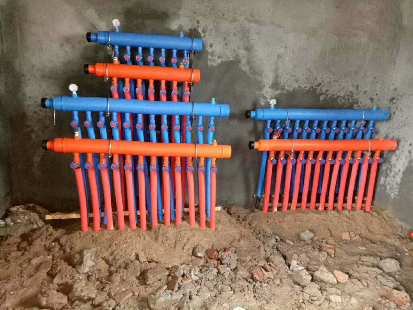 南通呂四自建別墅分水器.jpg 南通呂四自建別墅分水器.jpg